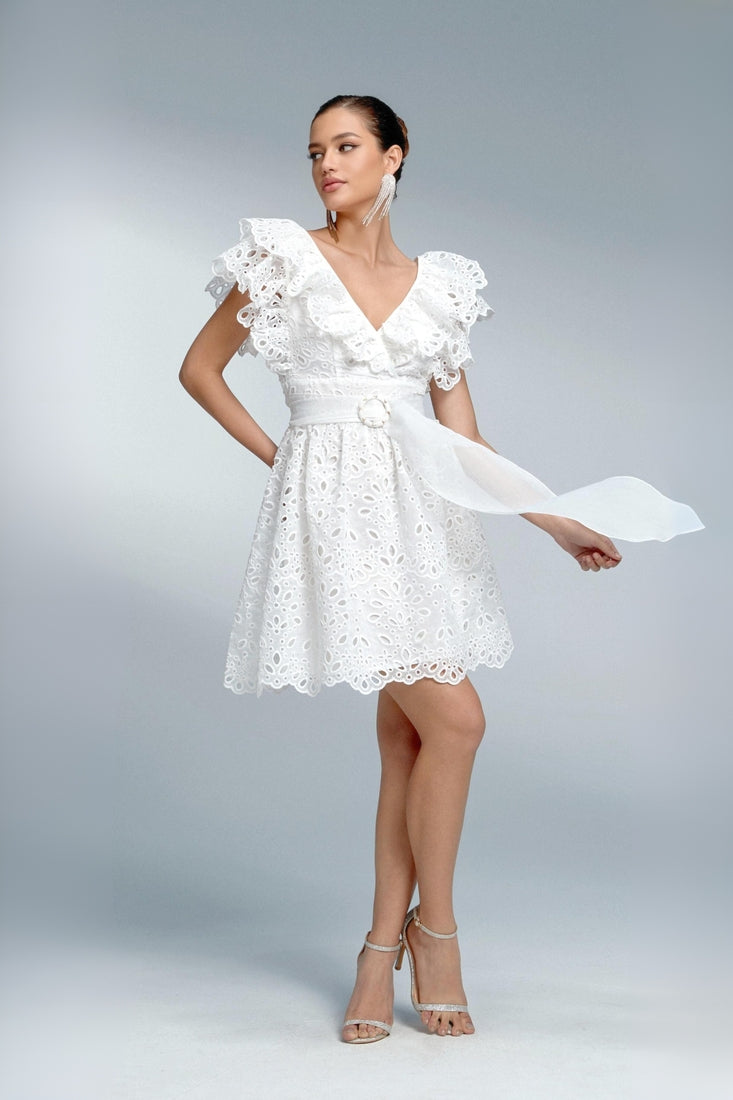 Wing-like straps short dress